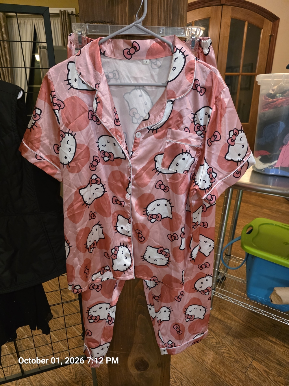 Hello Kitty Pink Short Sleeve Pajama Set with Hearts